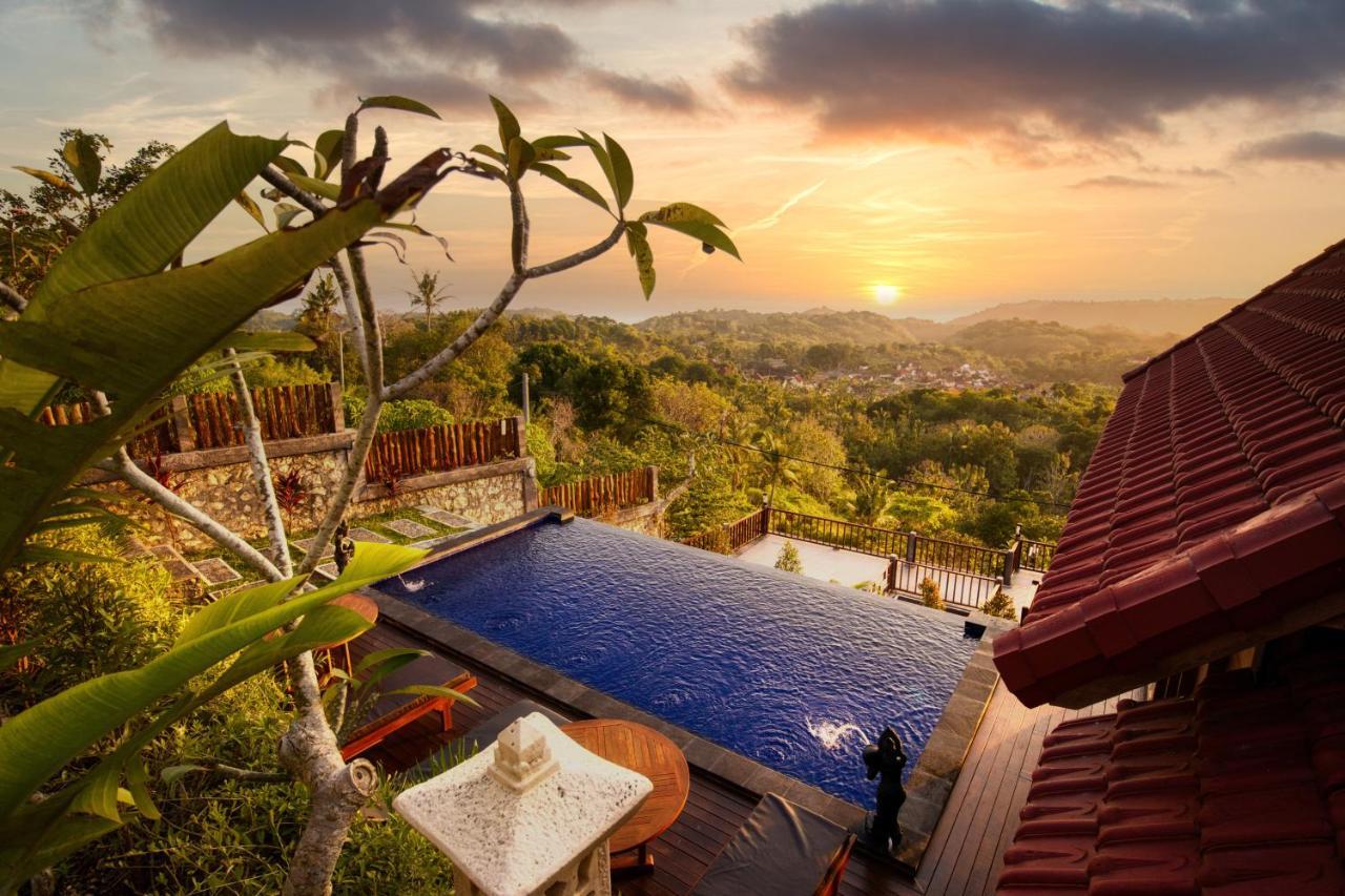 Sebuluh Sunset Hill Hotel Batumadeg ภายนอก รูปภาพ